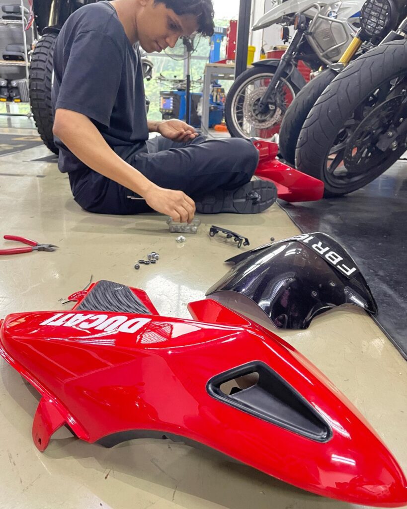 20230224 TRAXX - Ducati Hypermotard 15