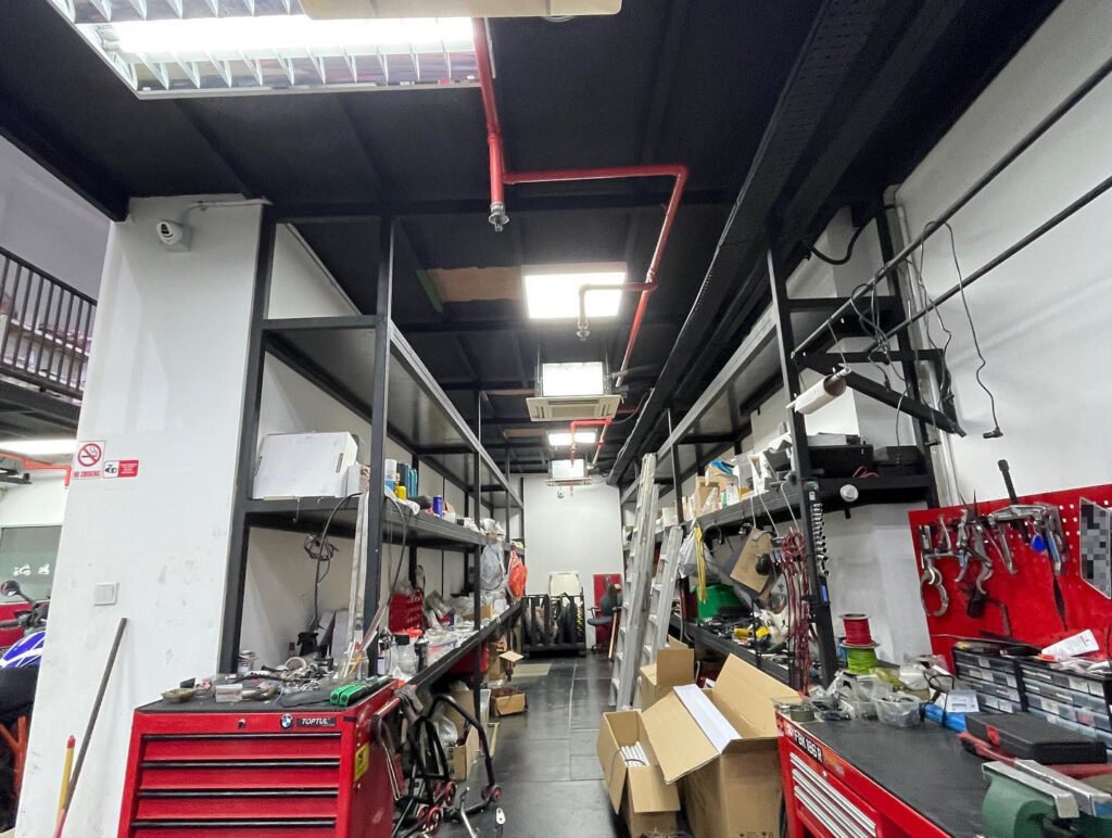 20230307 TRAXX - Bright Lights For Big Bikes - 02